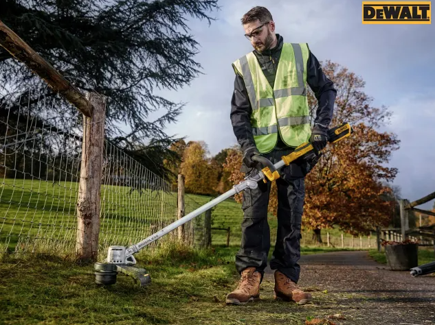 DeWalt 18V DCMST561 XR Li-Ion String Trimmer
